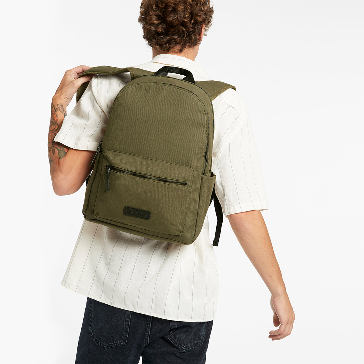 Status best sale anxiety backpack